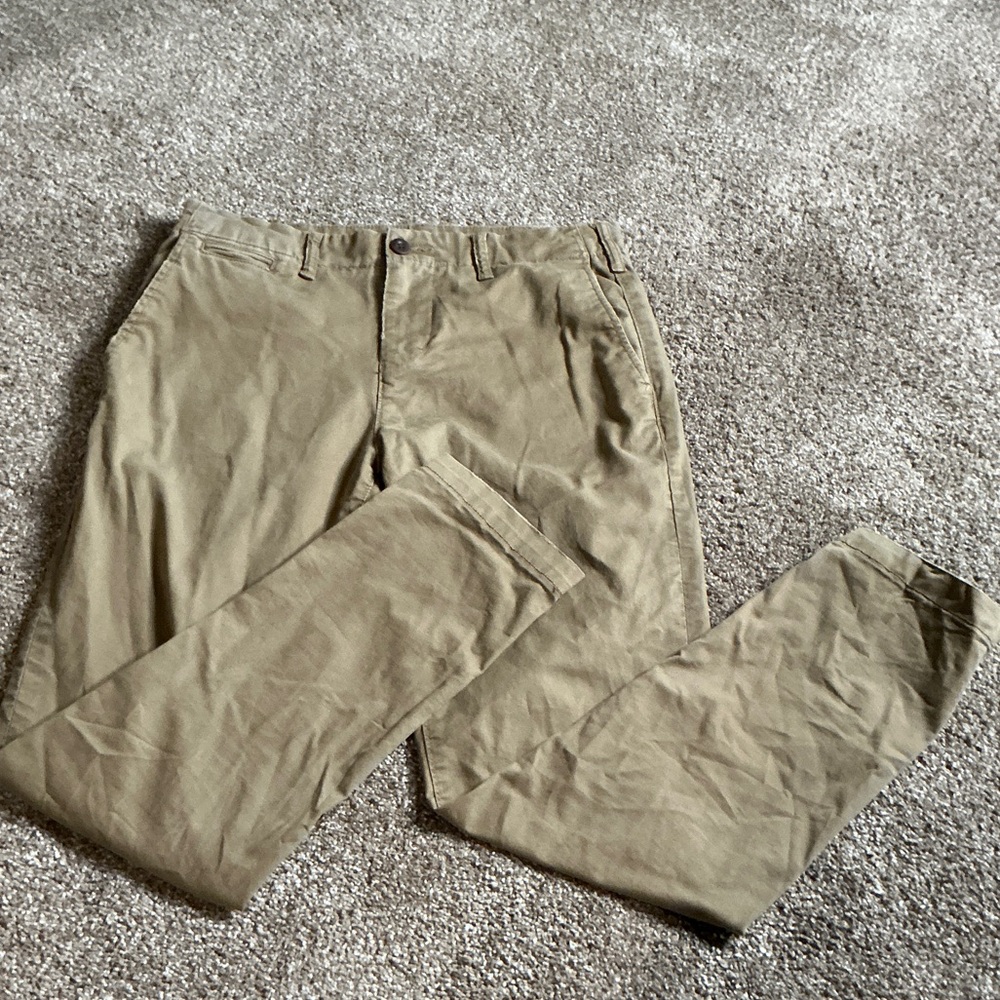 American Eagle Outfitters Khaki Chinos